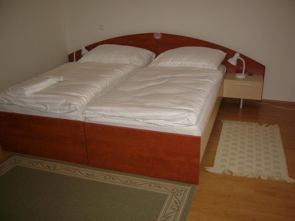 Penzion Da Giacomo Trenčín Kamer foto