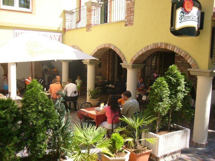 Penzion Da Giacomo Trenčín Buitenkant foto