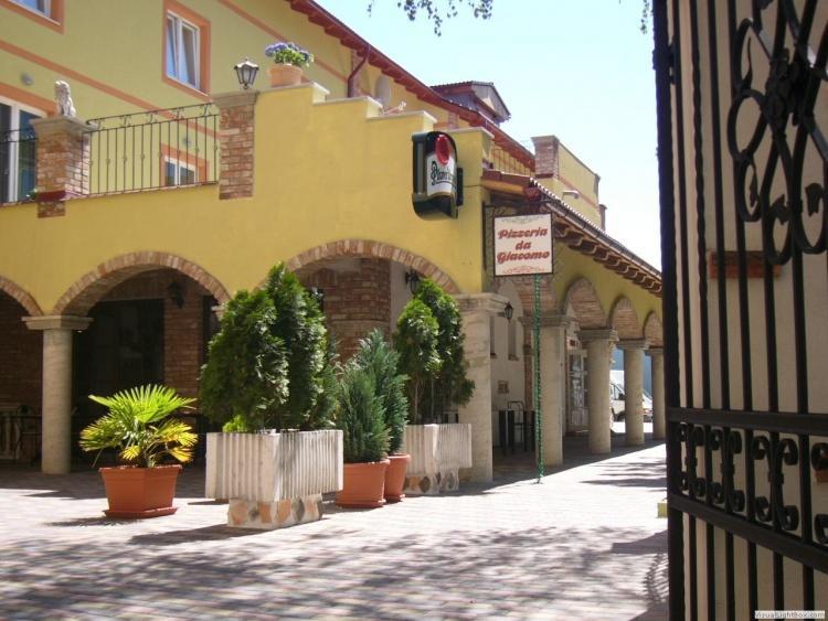 Penzion Da Giacomo Trenčín Buitenkant foto
